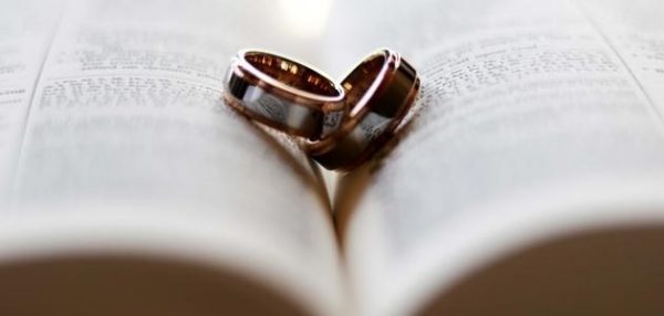 أحلى عبارات عيد الزواج
