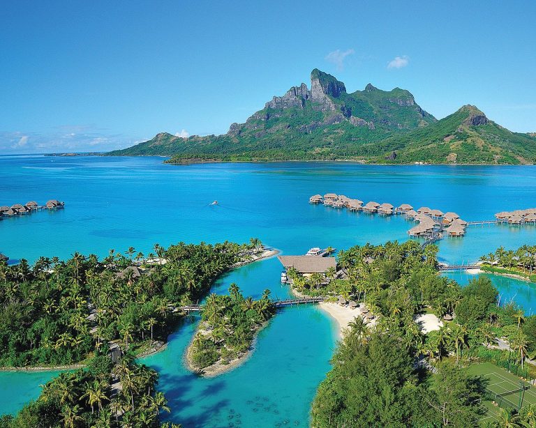 منتجع Four Seasons Resort Bora Bora