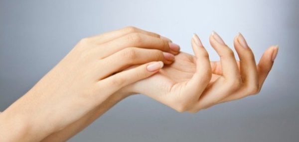 كيفية استخدام مقشر الجسم