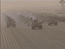 ارتال لدبابات التشيفتن الكويتية خلال عرض عسكري عام 1981، شكلت دبابات تشفتن عماد القوة المدرعة للقوات البرية الكويتية بمجموع 175 دبابة