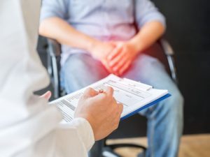 انتفاخ-الخصية-اليمنى-لماذا-وما-الحل
