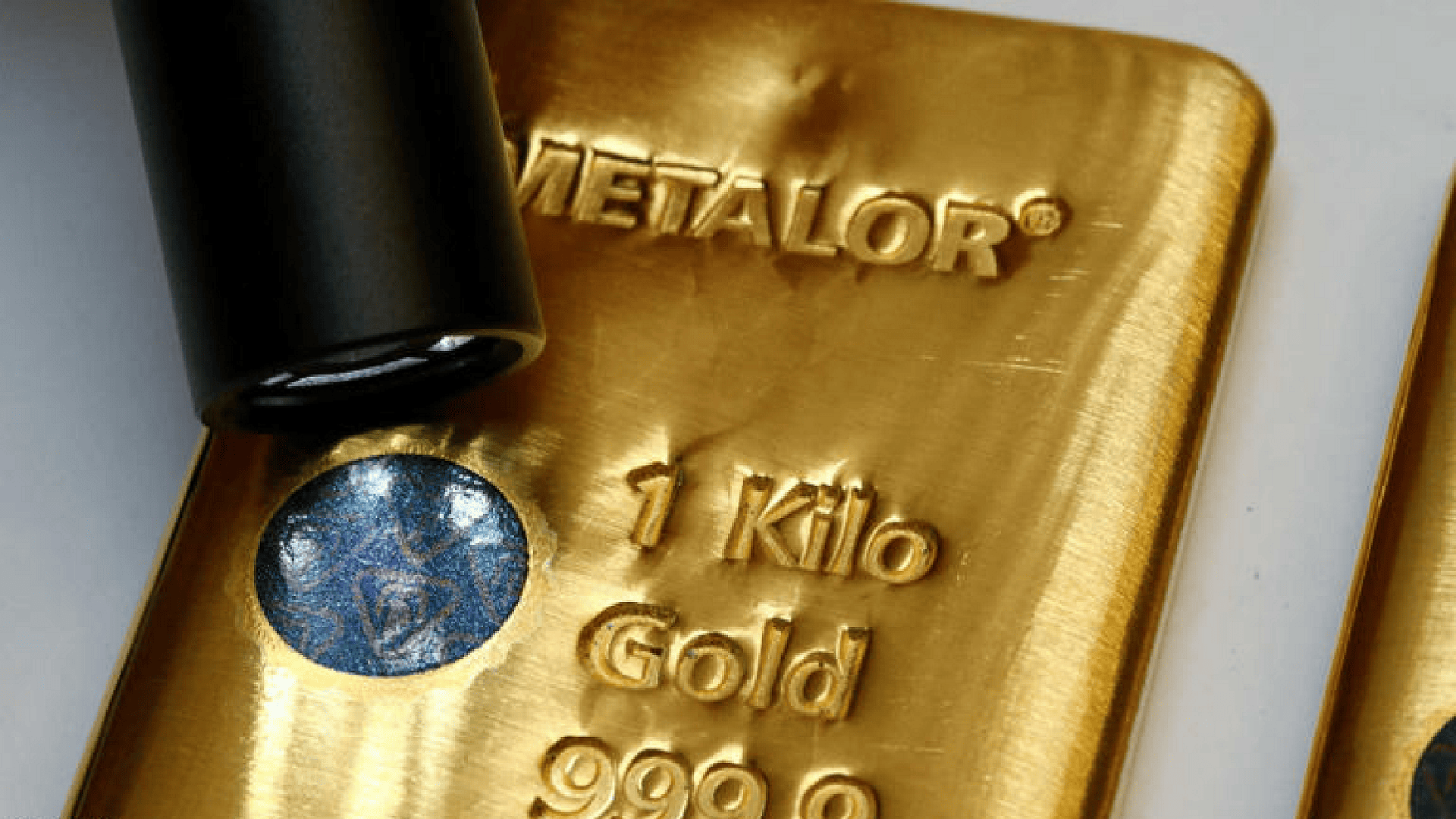 كيف تحافظ على أموالك وتستثمر بحكمة